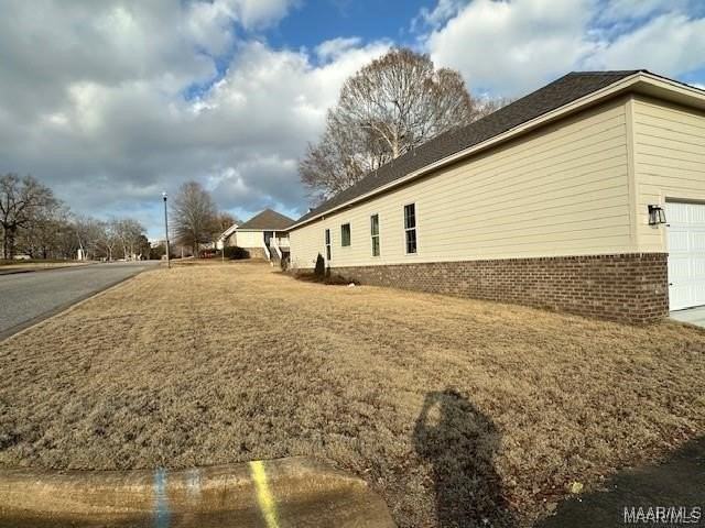 1235 Sadie Cir - Photo 4 of 28