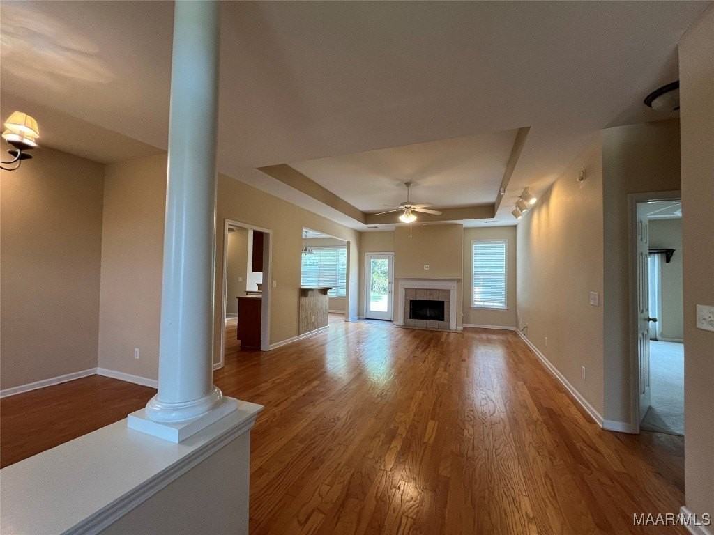 Grayson Grove Ct - Photo 3 of 37