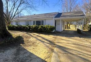 featured image of 1019 Buckner St