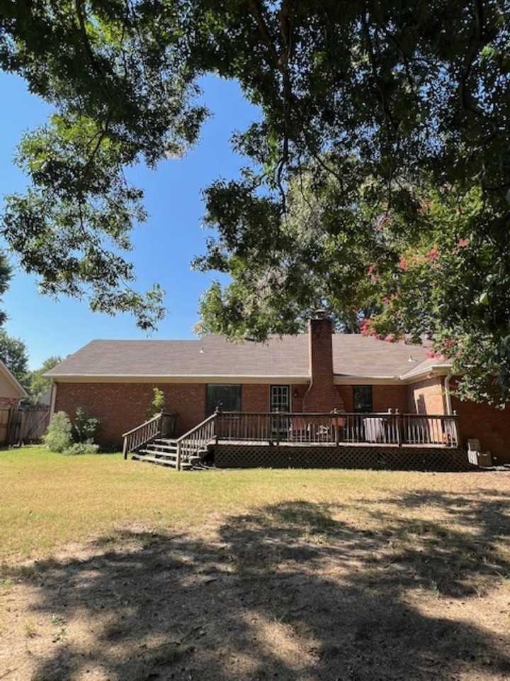 290 Rose Trellis Rd - Photo 2 of 13