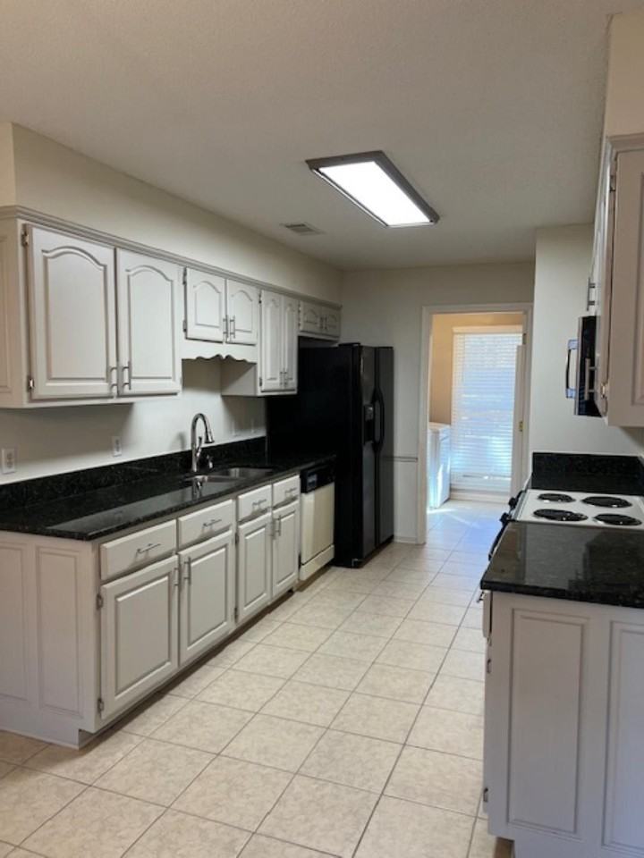 290 Rose Trellis Rd - Photo 7 of 13