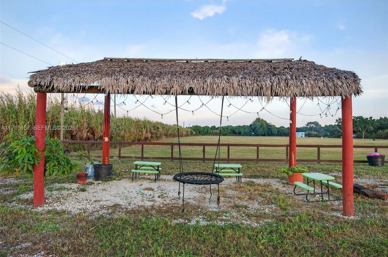 Farm Stay SW Extended Stay #1 - Photo 4 of 37