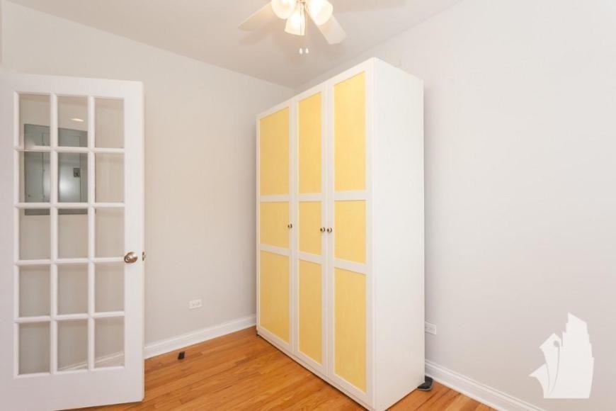 3810 N Marshfield Ave - Photo 7 of 10