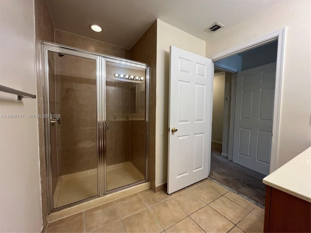 3416 Nw 14th Ct #3416 - Photo 7 of 9