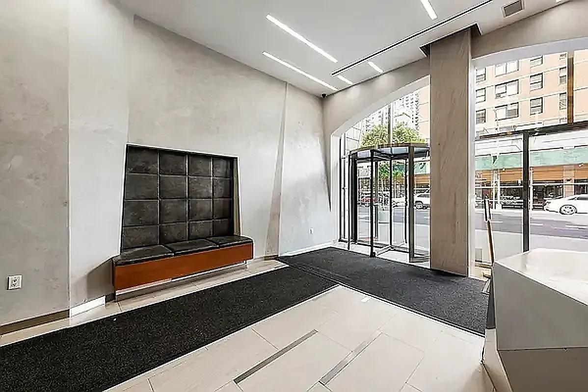 184 Lexington Ave #8C - Photo 3 of 8