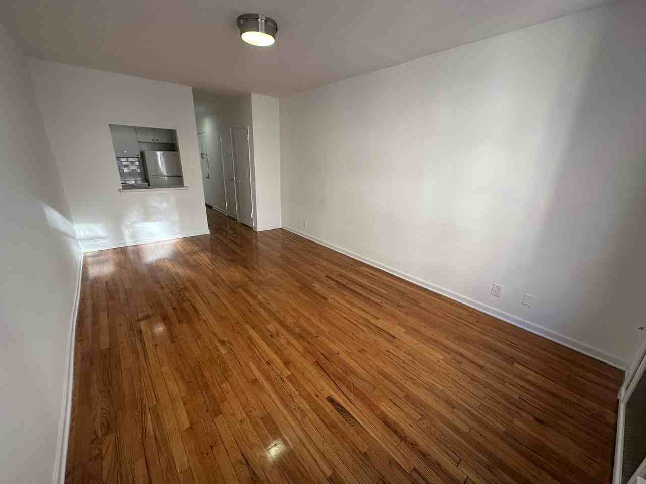 119 E 83rd St #6D - Photo 2 of 8