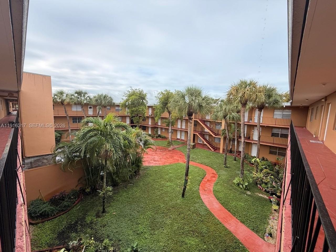 1280 W 54th St #322B