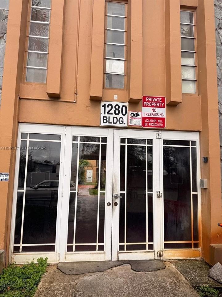1280 W 54th St #316B - Photo 7 of 25