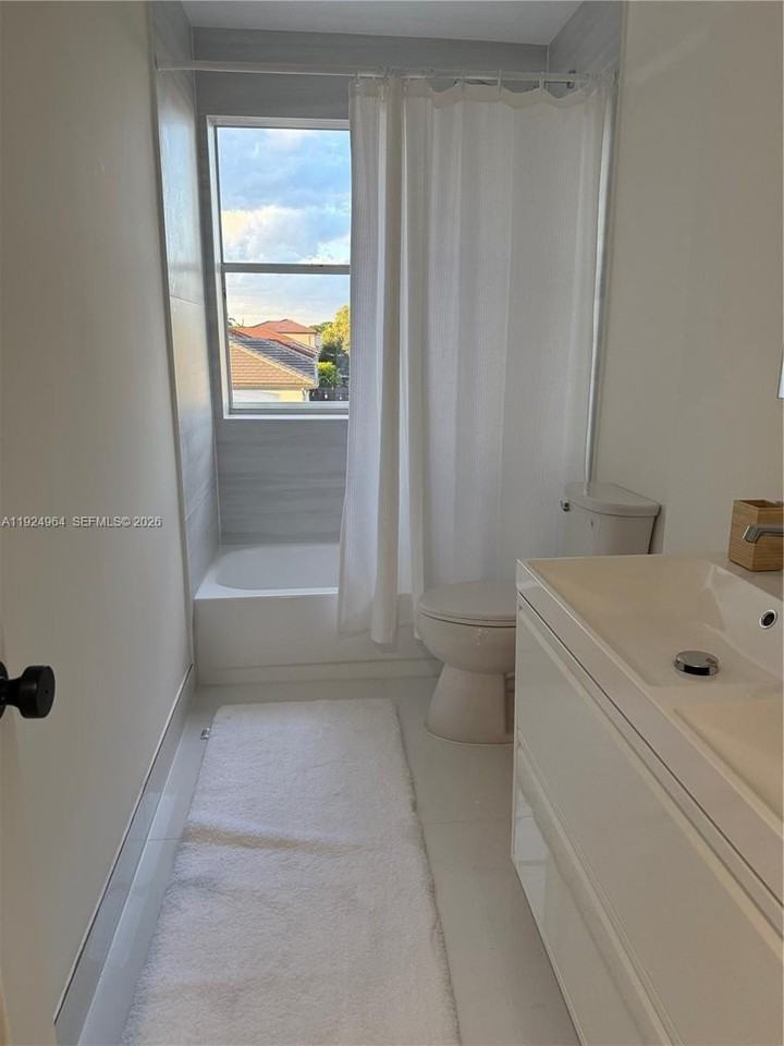 16358 Sw 82nd Ter - Photo 5 of 30