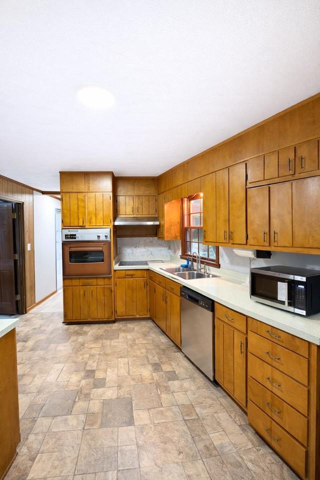 N Kingsley Dr - Photo 3 of 10