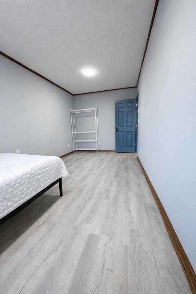 N Kingsley Dr - Photo 6 of 10