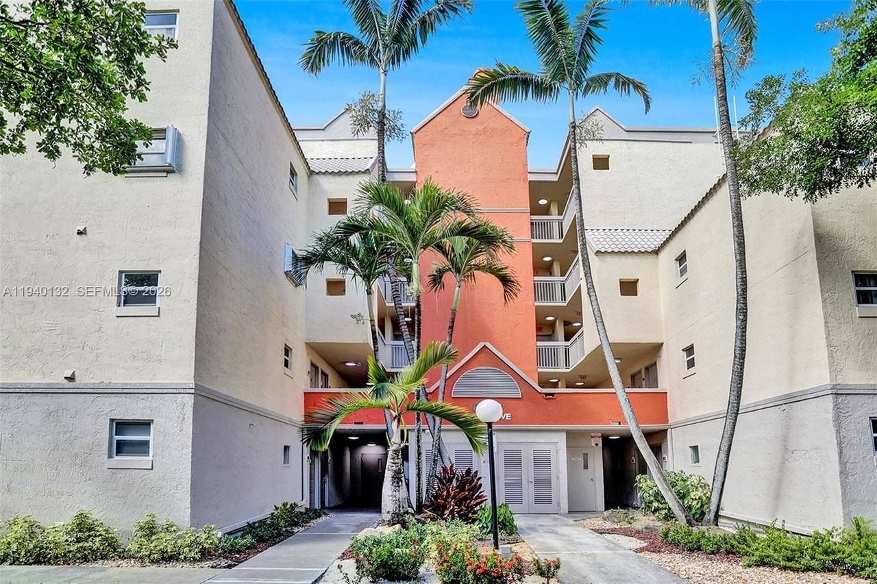 8343 Lake Dr #205 - Photo 4 of 19