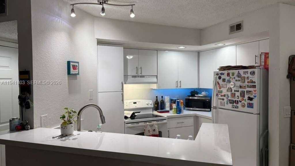 643 Vista Isles Dr #1814 - Photo 4 of 11