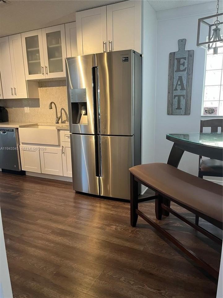 9875 Fairway Cove Ln #1 - Photo 3 of 13