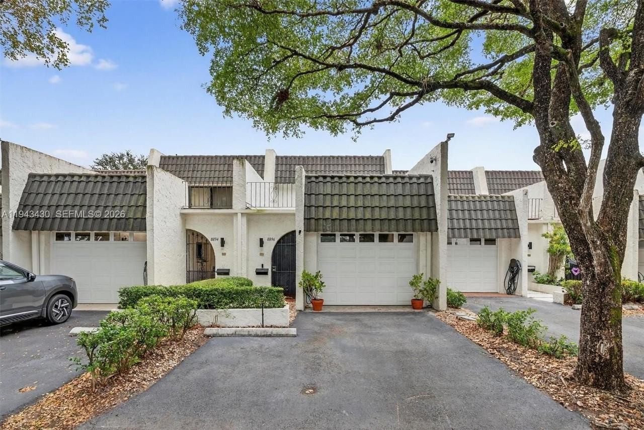 8896 Sw 62nd Ter #7G - Photo 2 of 48