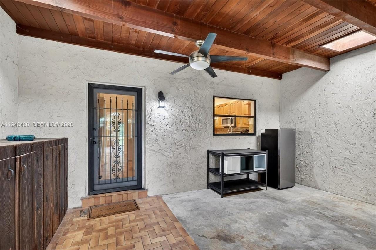 8896 Sw 62nd Ter #7G - Photo 7 of 48