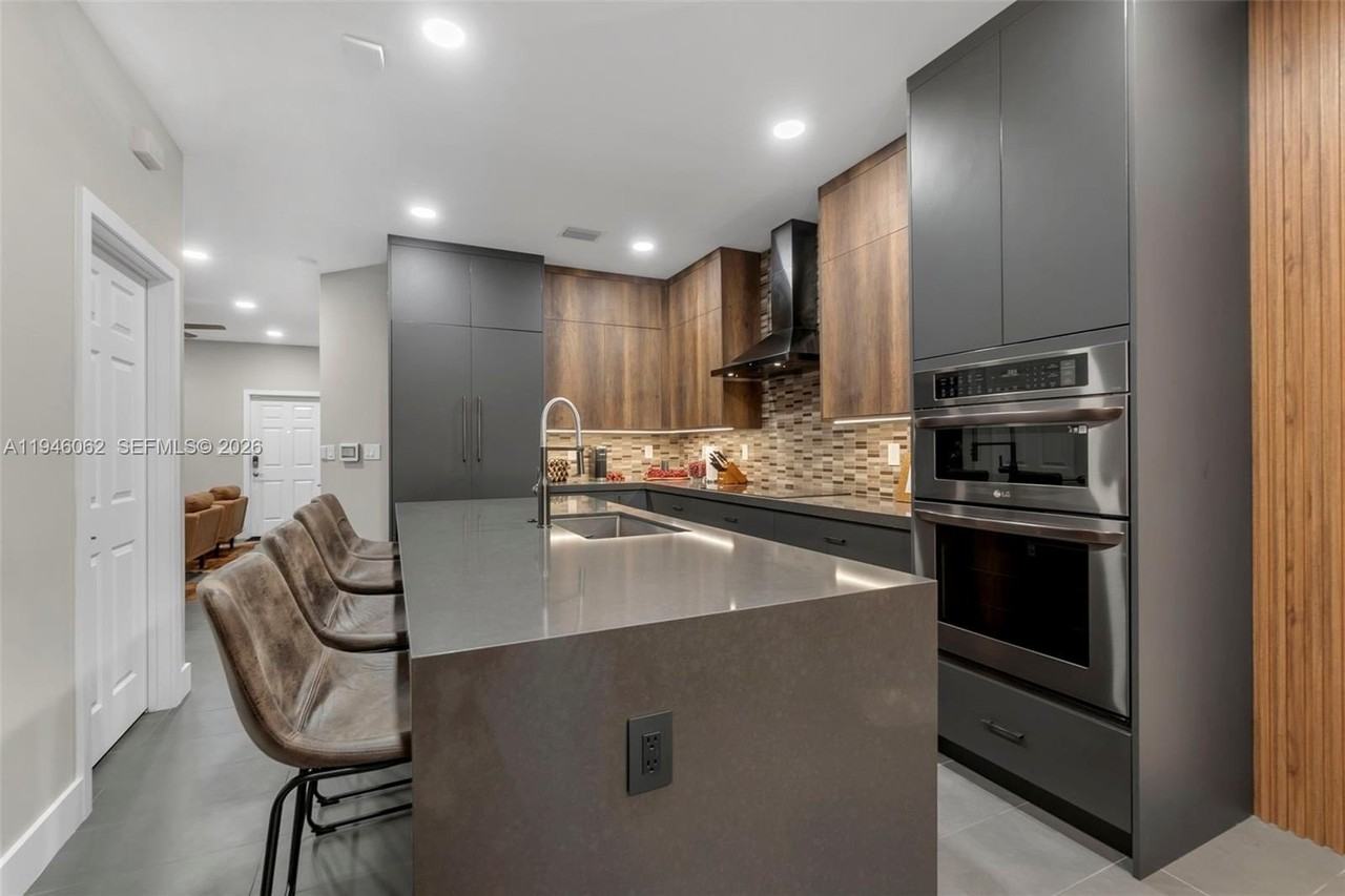 4650 Santa Cruz Way #4650 - Photo 4 of 34