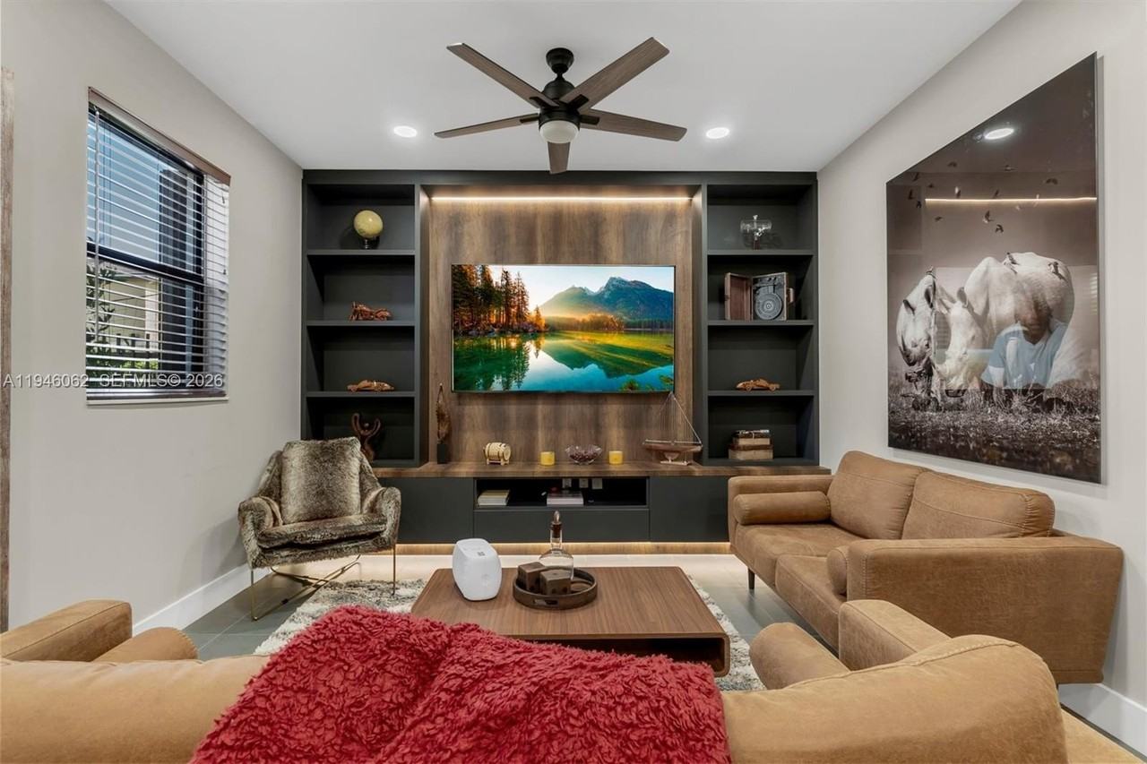 4650 Santa Cruz Way #4650 - Photo 7 of 34