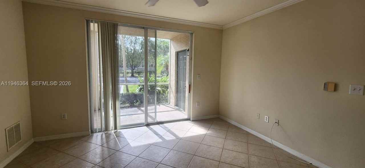 6505 Emerald Dunes Dr #102 - Photo 5 of 9