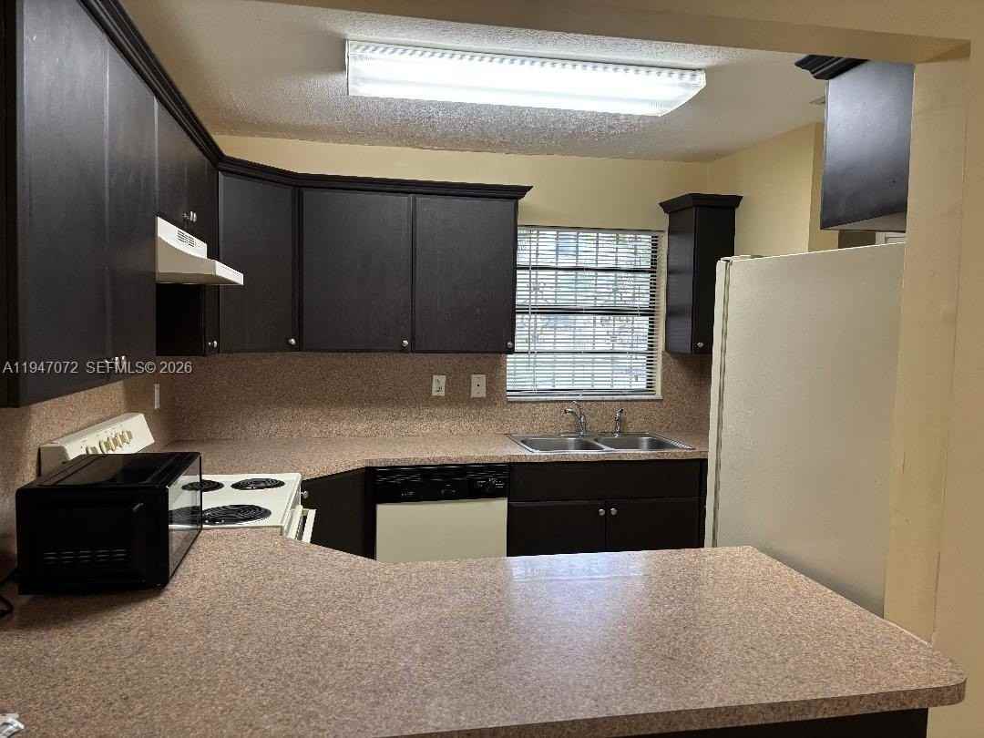 3610 Sw 112th Ave #6-2 - Photo 3 of 13