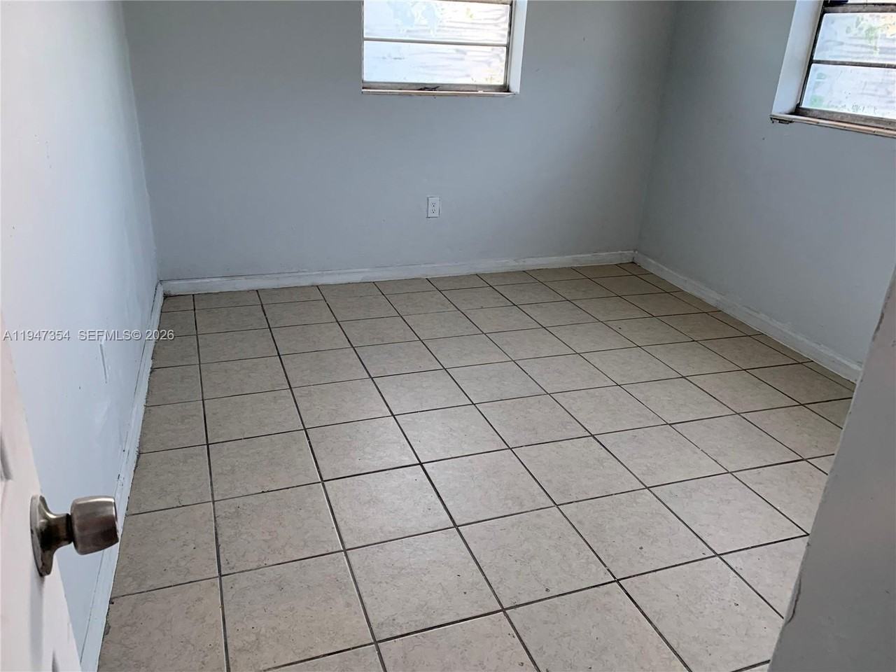 756 Nw 5th St #0 - Photo 5 of 15