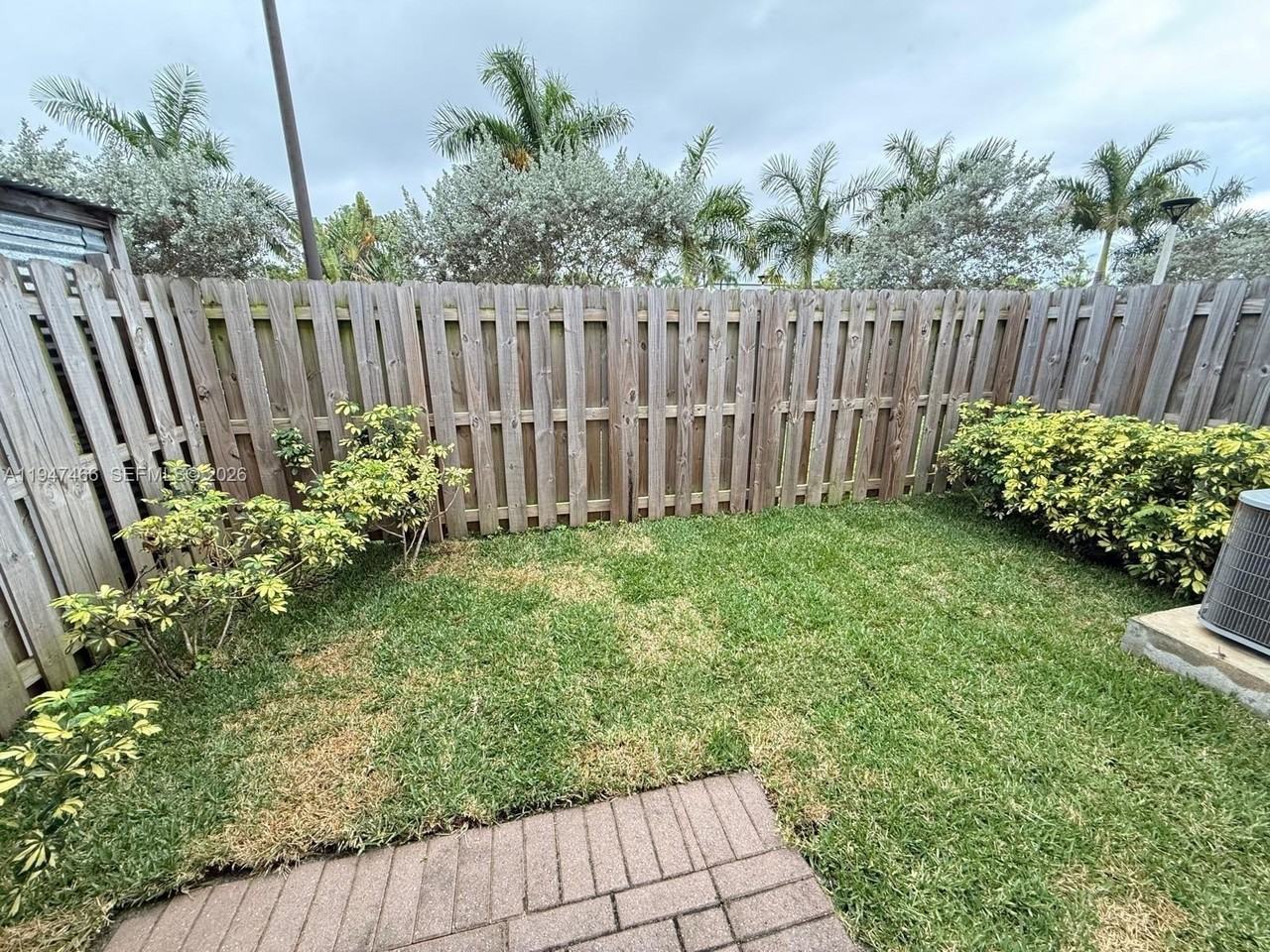 20714 Ne 5th Ct #20714 - Photo 2 of 17