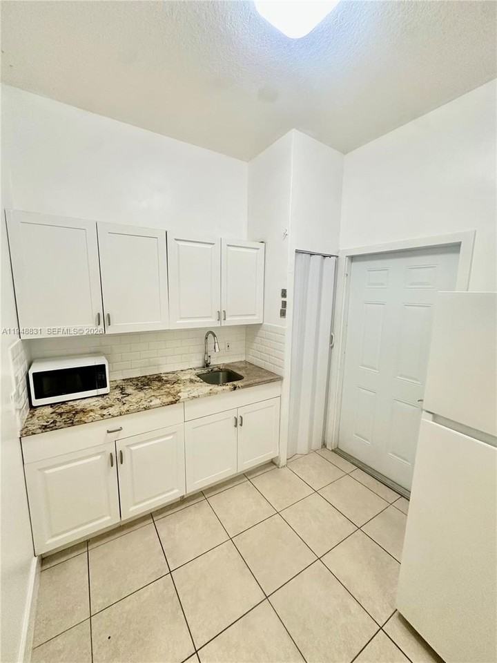 27583 Sw 133rd Ave #2 - Photo 2 of 7