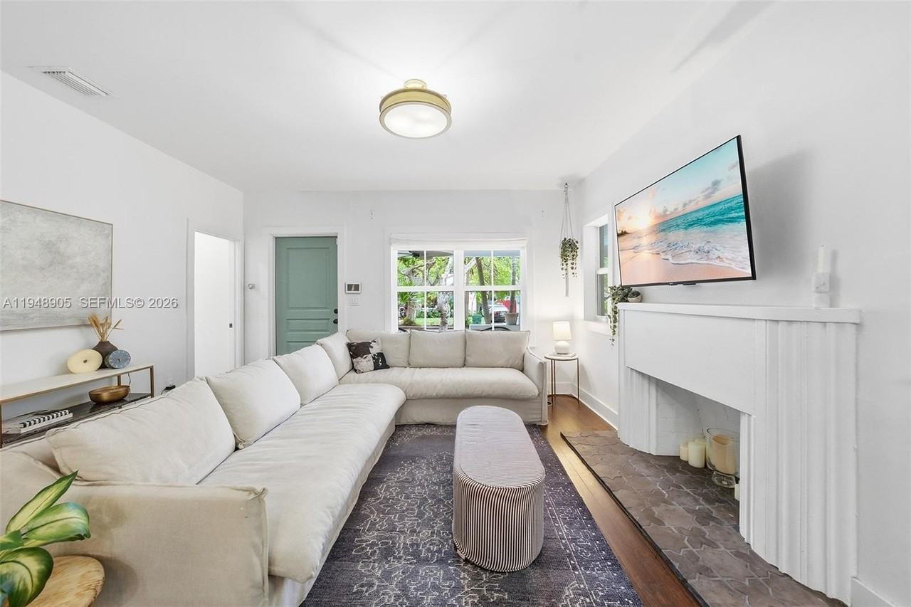 71 Ne 46th St - Photo 6 of 35