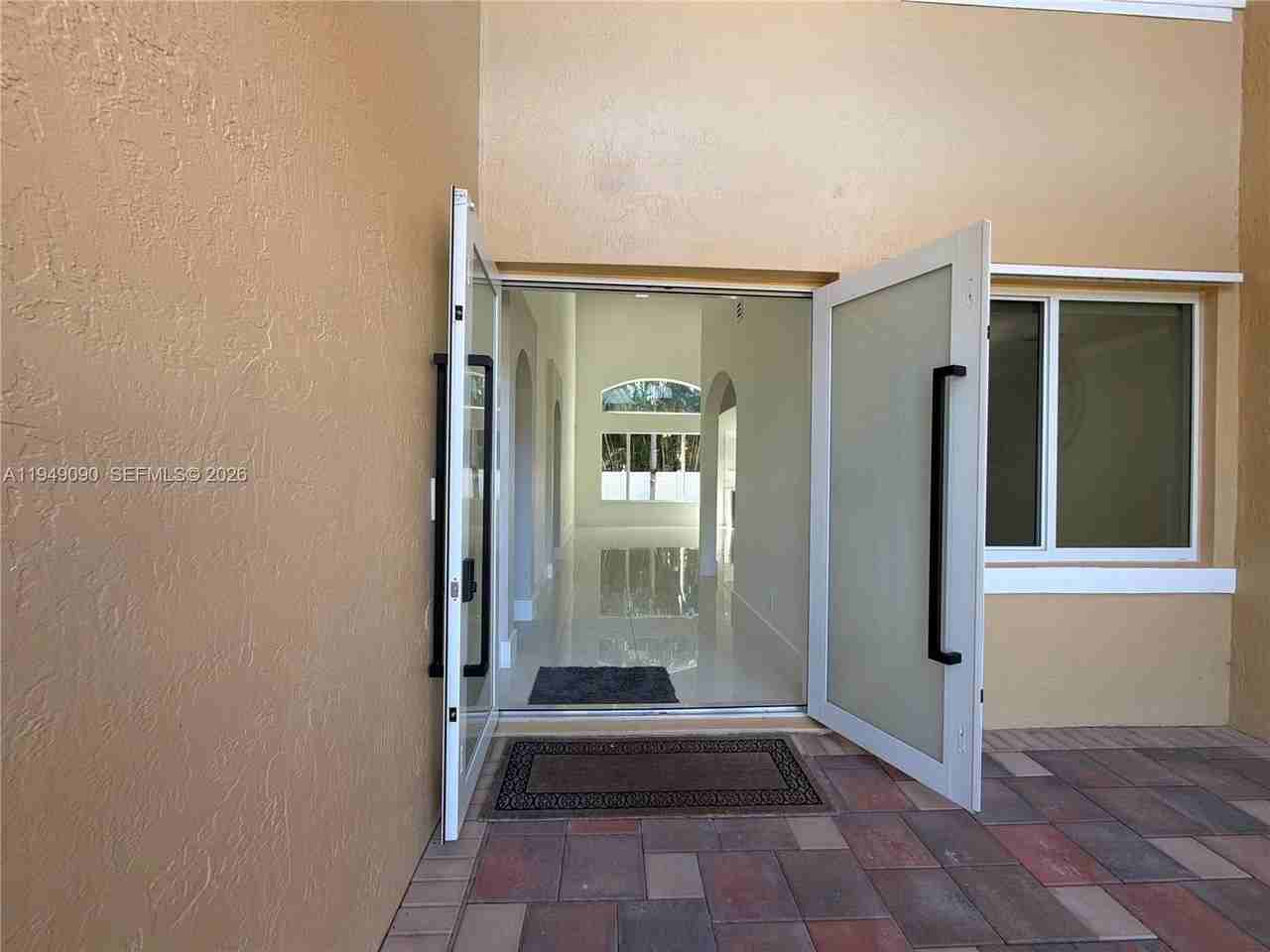 364 Sw 188th Ave - Photo 7 of 50