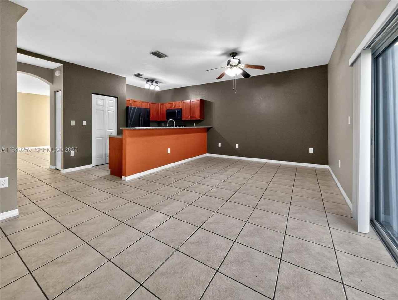 14053 Sw 49th St #7 - Photo 5 of 36