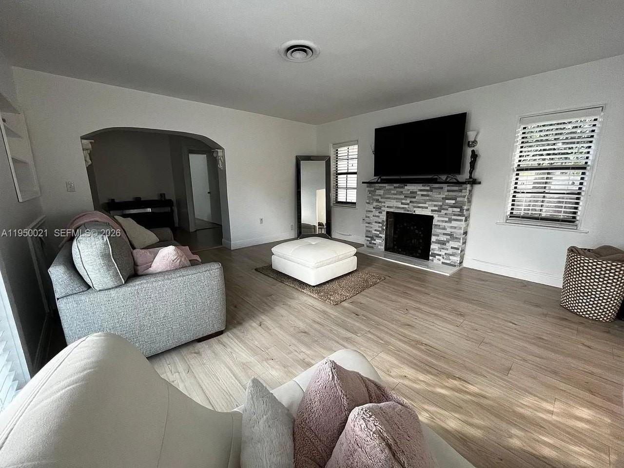 2049 Sw 60th Ct #1 - Photo 2 of 19