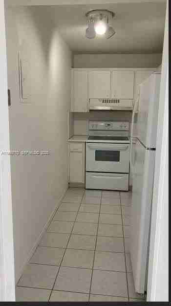 4719 Nw 7th St #207-11 - Photo 5 of 11