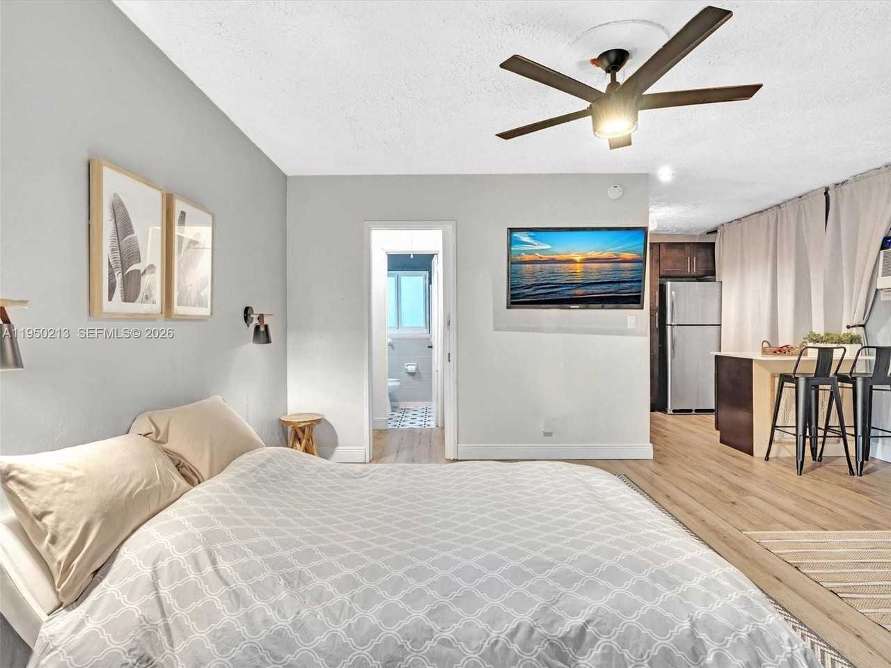 1315 Ne 11th St #0 - Photo 3 of 17