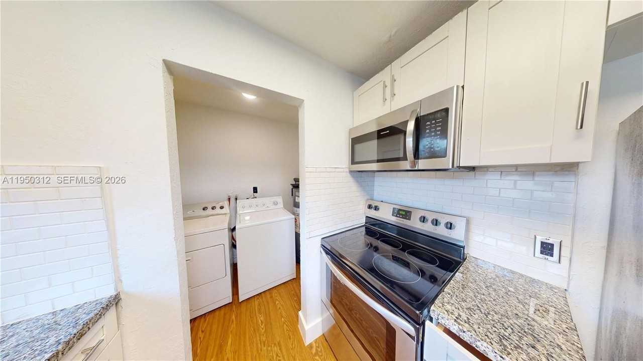 404 Nw 21st Ter #0 - Photo 6 of 23