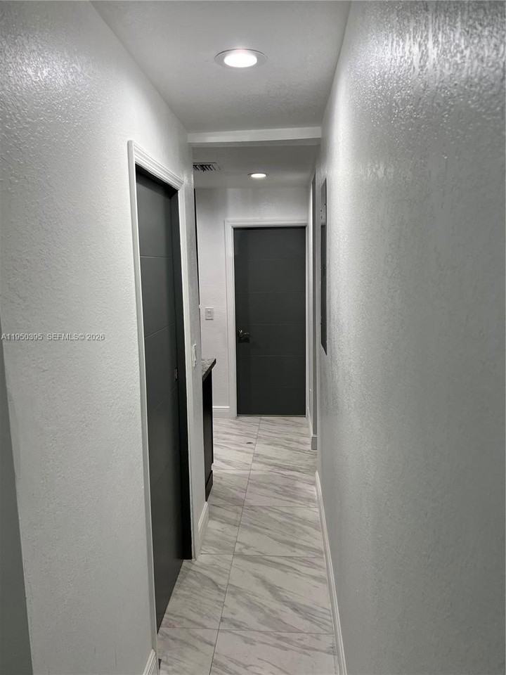 1490 Nw 38th St #1490 - Photo 7 of 21