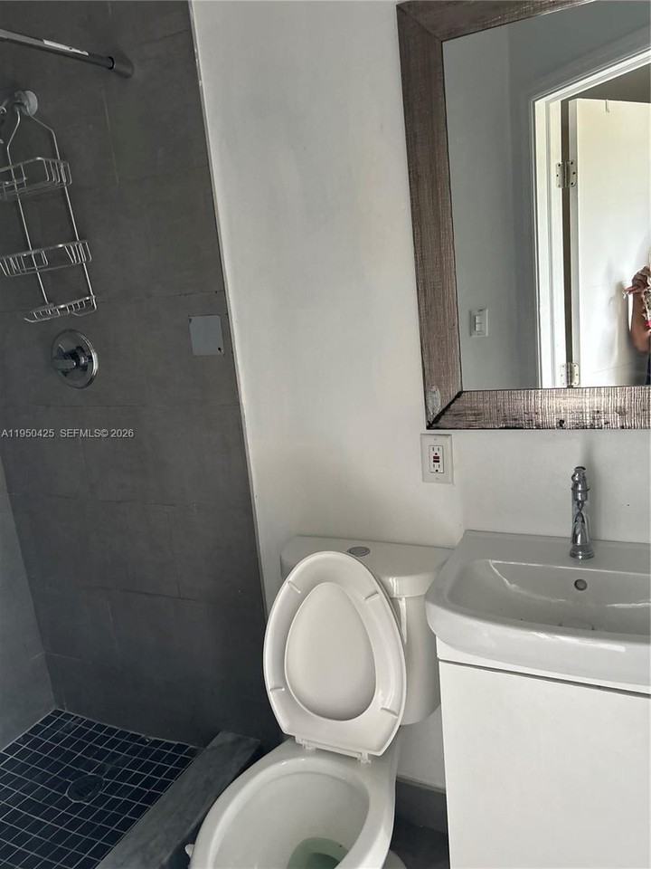 2300 Nw 94th St #0 - Photo 3 of 6