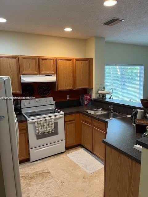 4619 Palmbrooke Cir #4619 - Photo 4 of 15