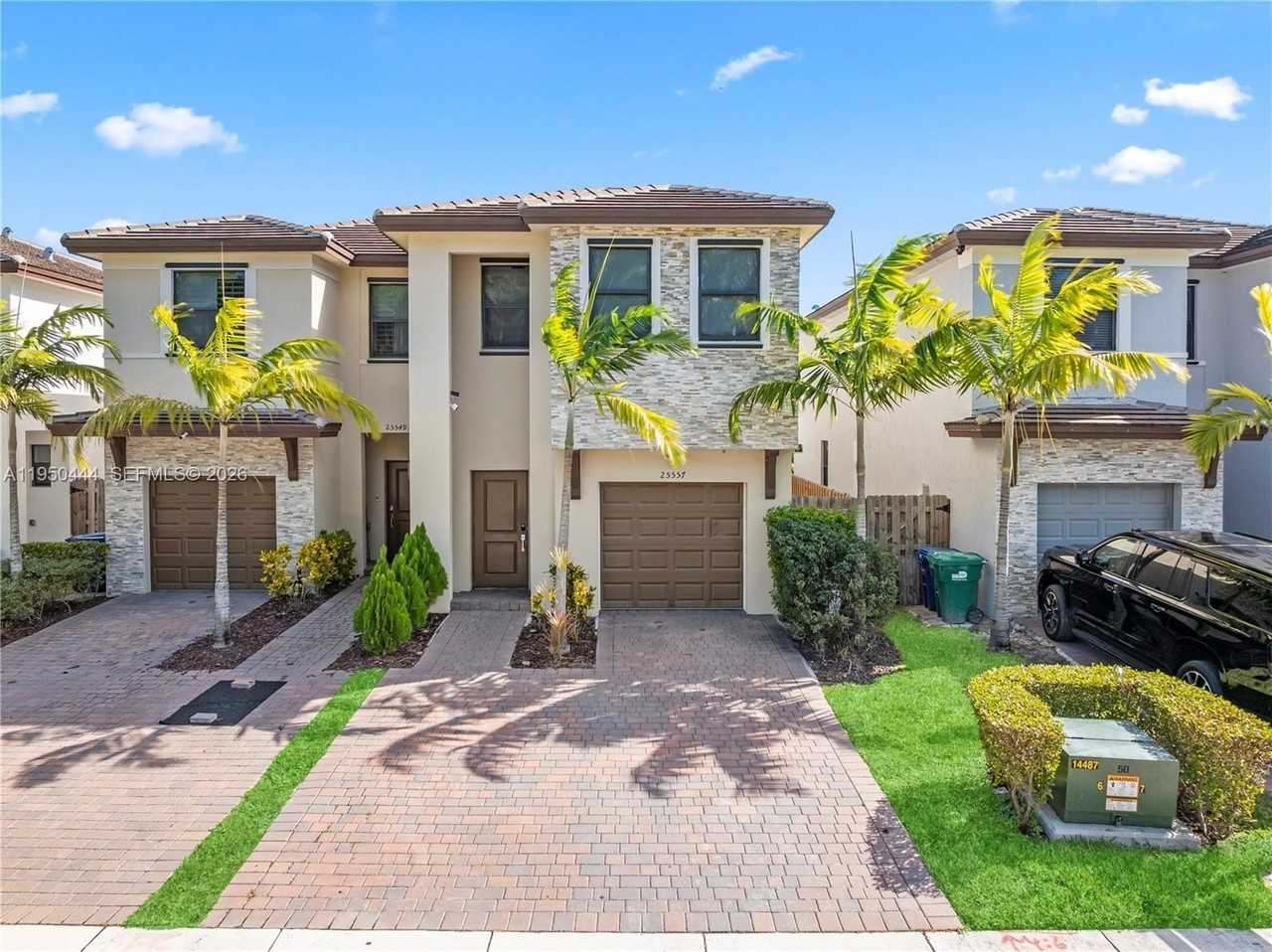 25557 Sw 109th Ave #25557 - Photo 2 of 44