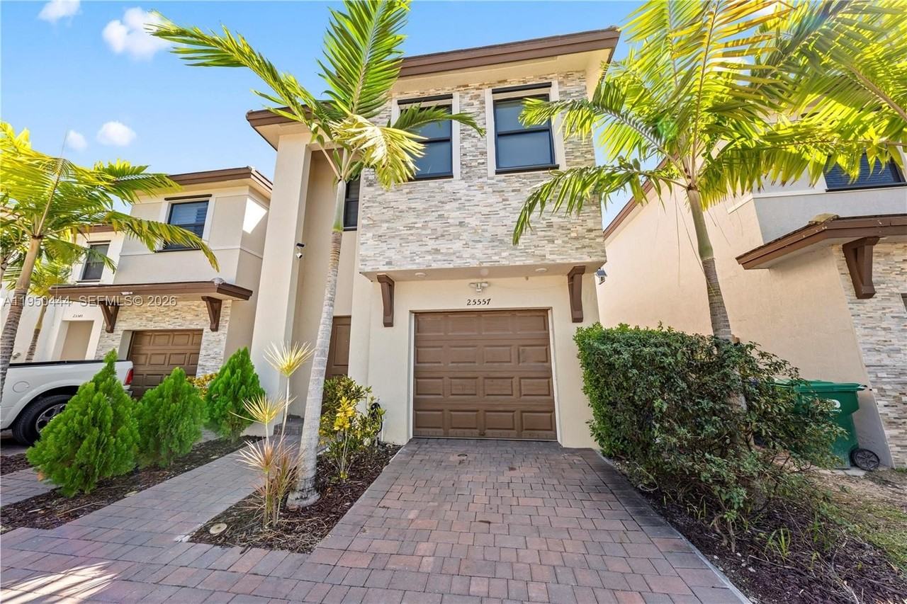 25557 Sw 109th Ave #25557 - Photo 3 of 44