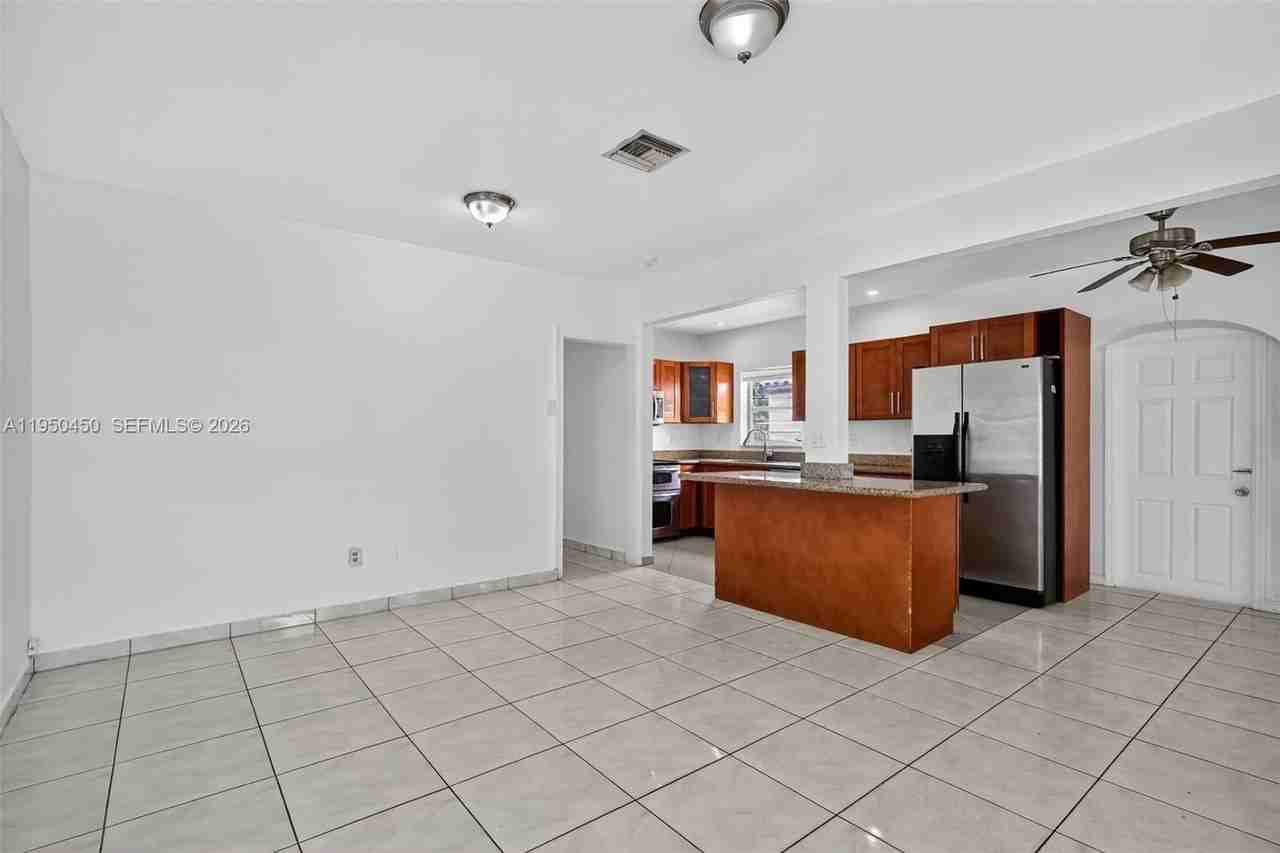 1498 Ne 180th St #0 - Photo 7 of 35