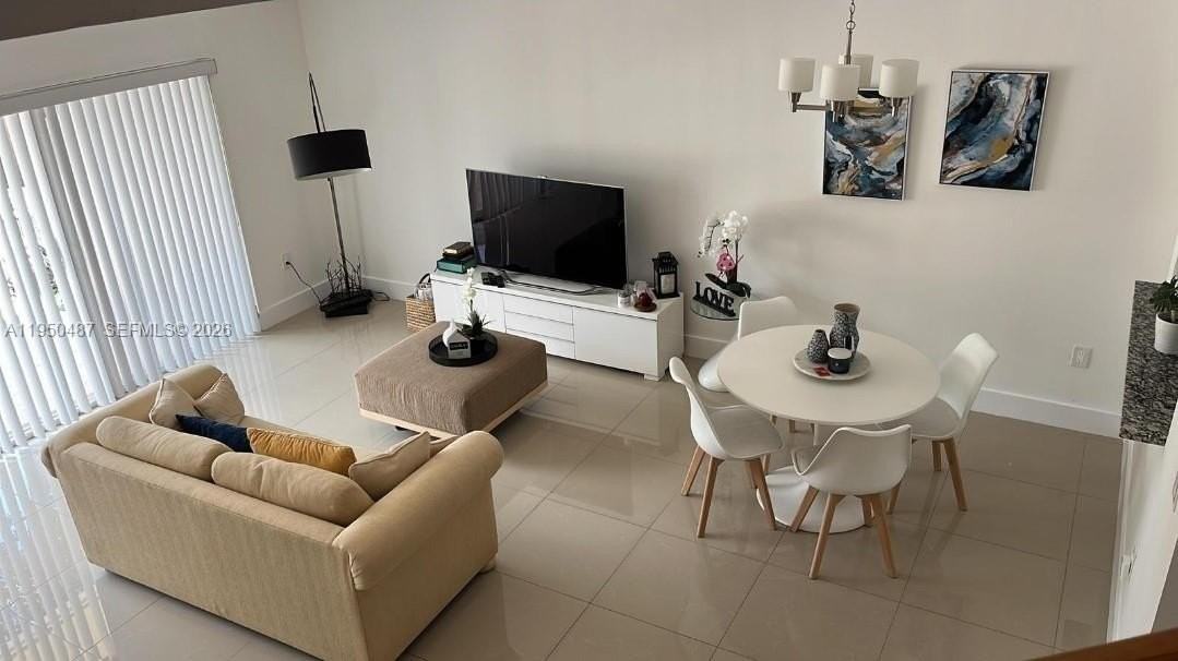 11837 Sw 100th St - Photo 6 of 17