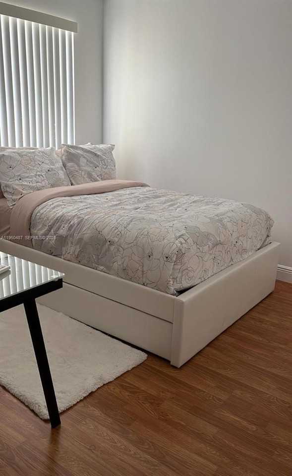 11837 Sw 100th St - Photo 7 of 17