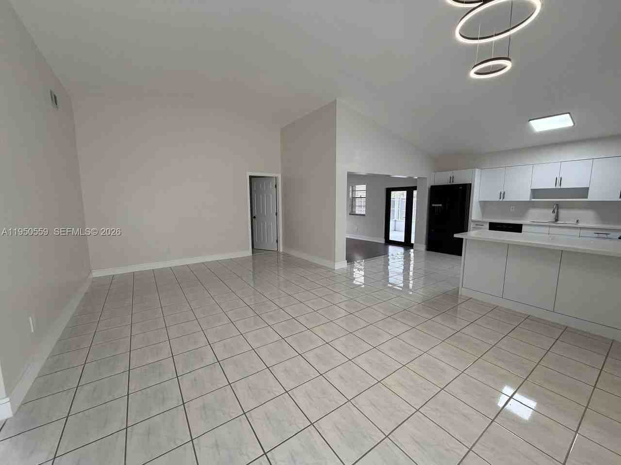 15275 Sw 56th Ter #0 - Photo 4 of 21