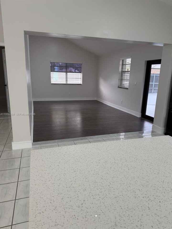 15275 Sw 56th Ter #0 - Photo 6 of 21