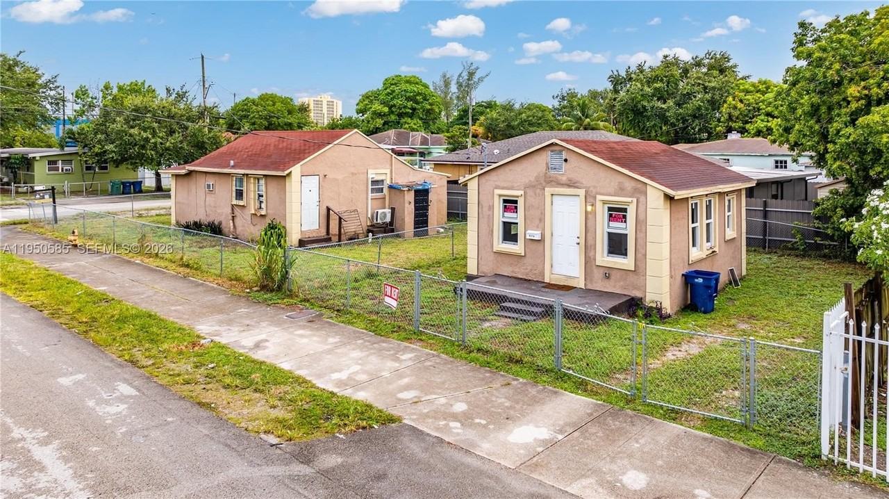 5714 Nw 21st Ave - Photo 2 of 9