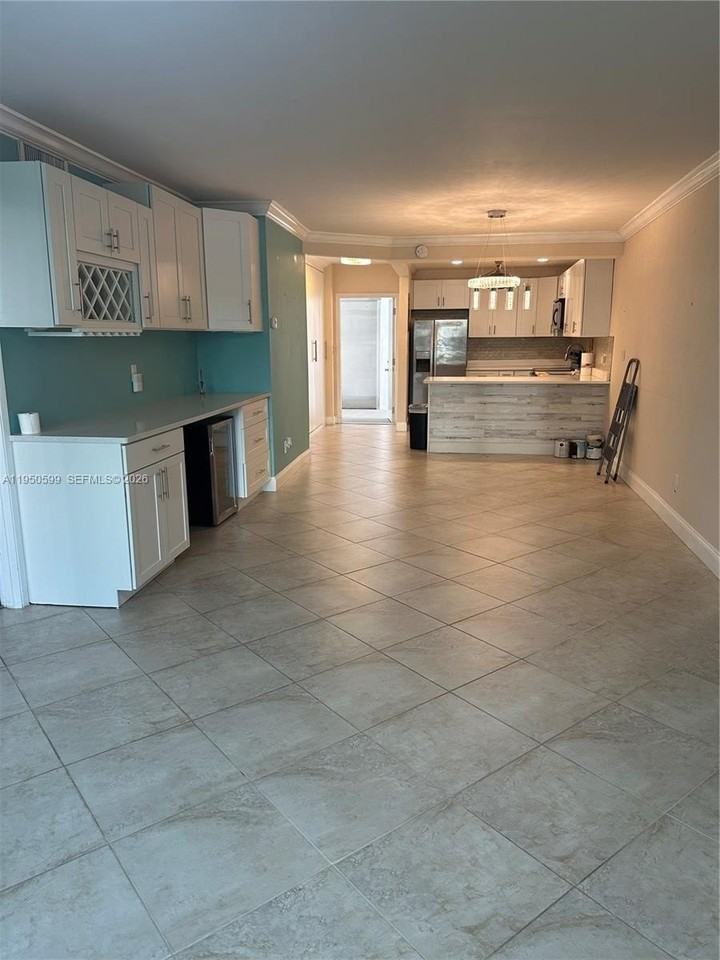 2731 Ne 14th Street Cswy #205