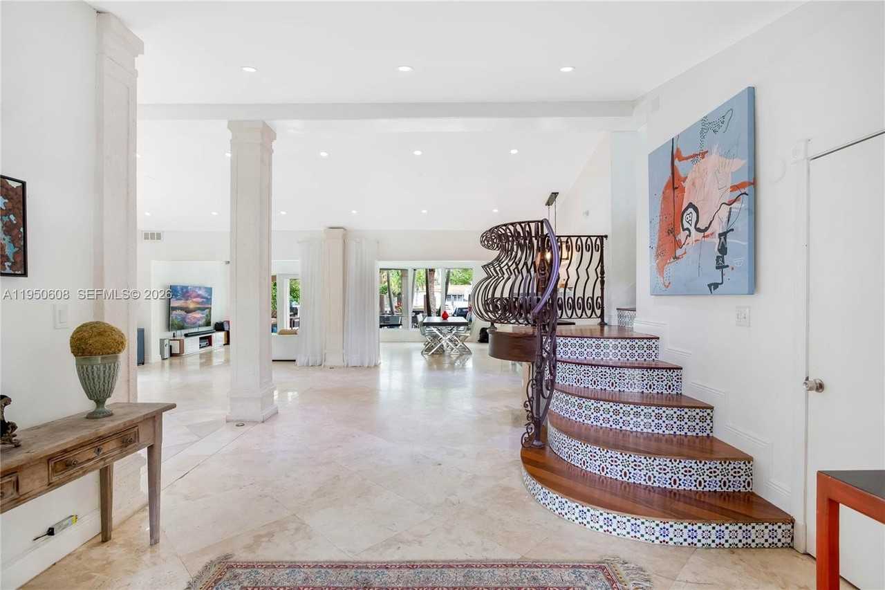 12515 Palm Rd - Photo 6 of 44