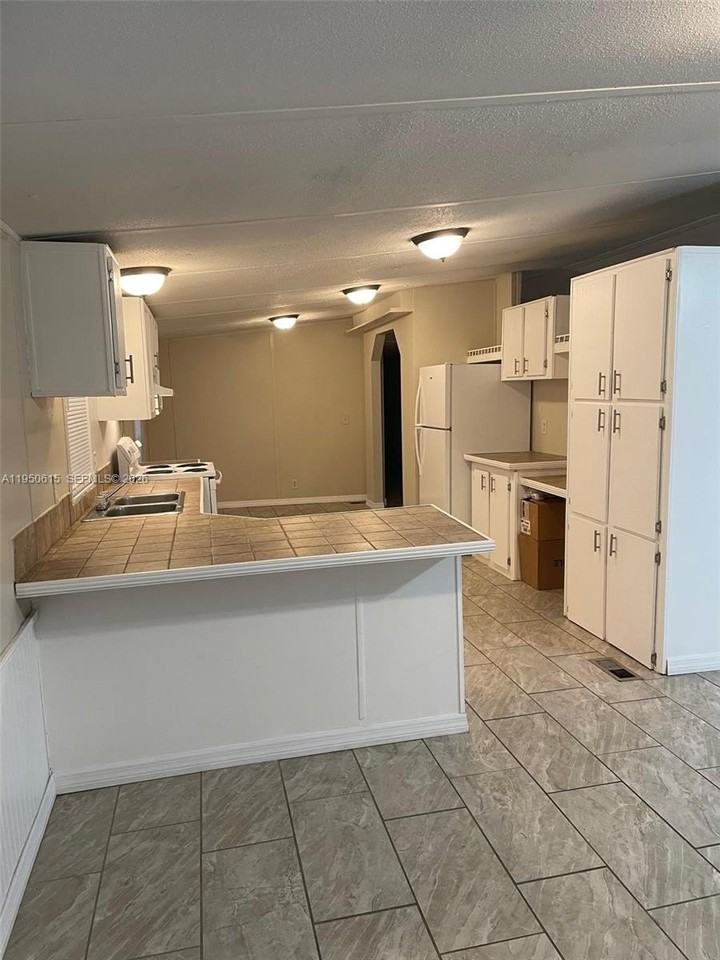 8638 Gibson Oaks Dr #0 - Photo 5 of 20