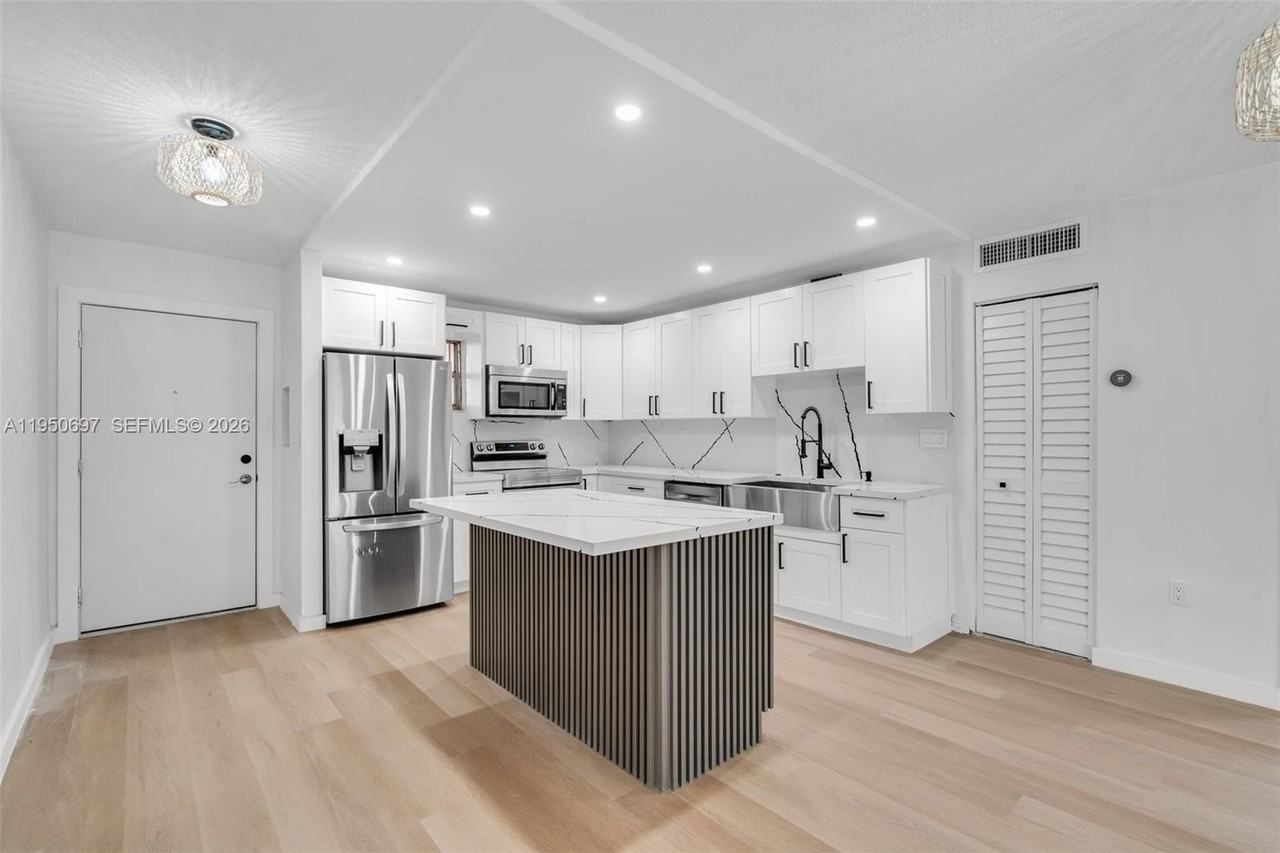 1890 W 56th St #1211 - Photo 3 of 24