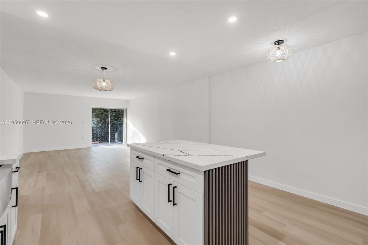 1890 W 56th St #1211 - Photo 4 of 24